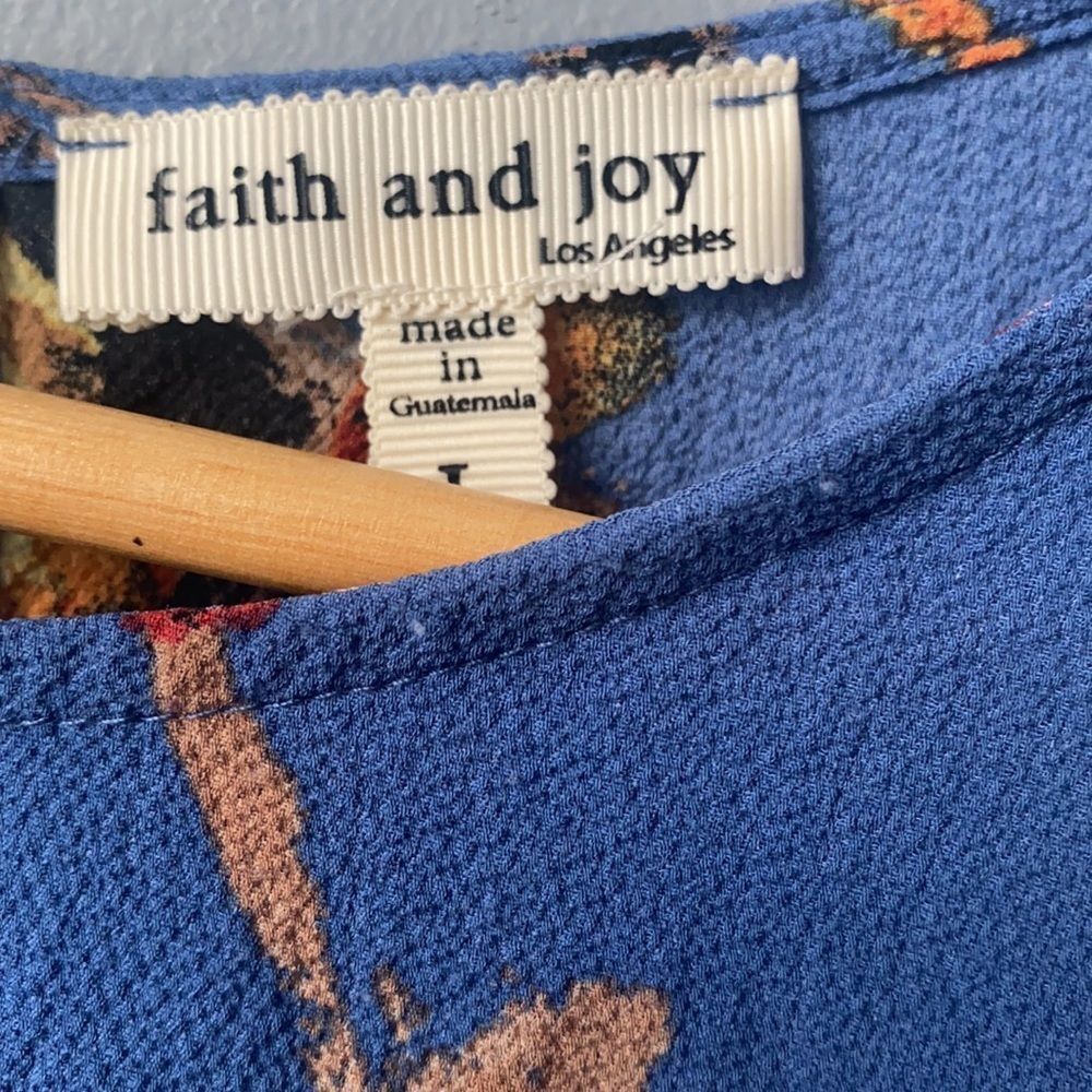 🌸Faith & Joy Floral  Bell Sleeve Blouse🌸 - Picture 7 of 7